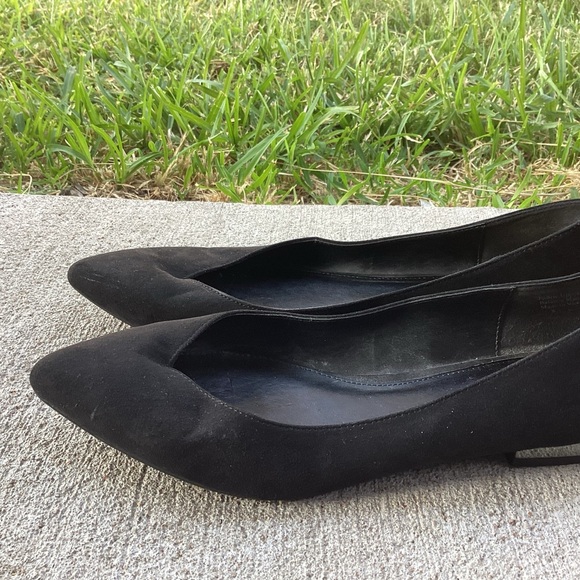 Coach and Four Gunmetal Mirror Heel Pointed Toe Black Flats - Picture 3 of 11
